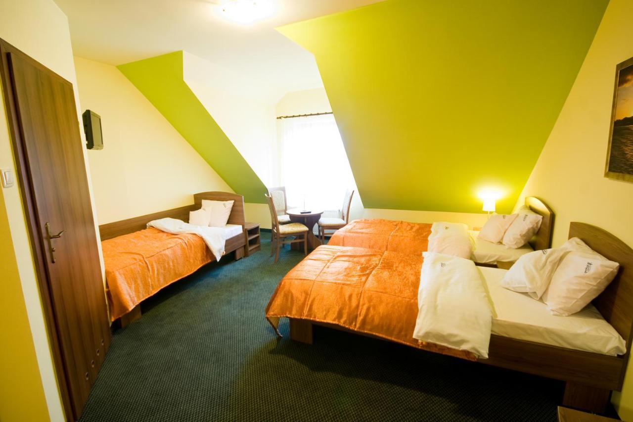 Hotel Gosciniec Horyzont Zemborzyce Tereszyńskie Exterior foto
